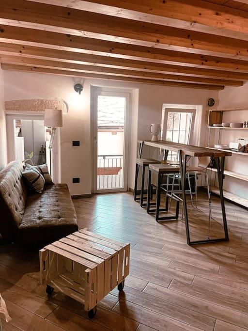La Petite Croix Appartement Aosta Buitenkant foto